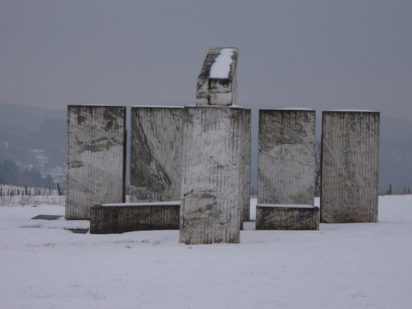 Le monument Europalia sous la neige.